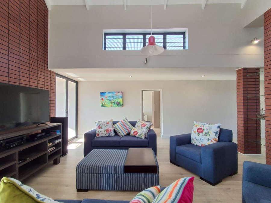 3 Bedroom Property for Sale in Stilbaai Wes Western Cape